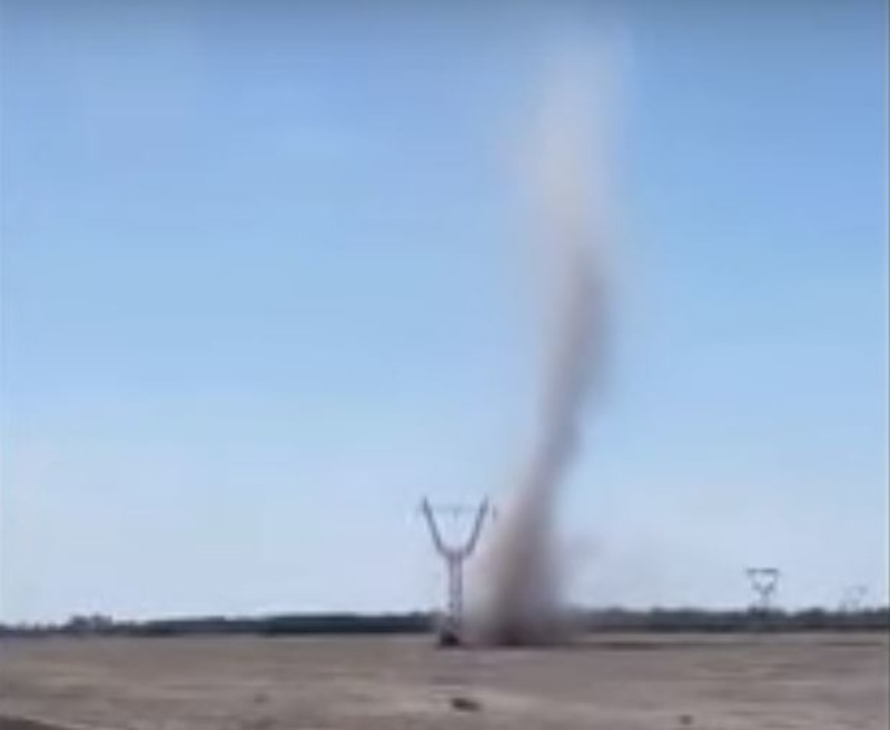 В двух километрах от Херсона пронесся смерч , - ВИДЕО