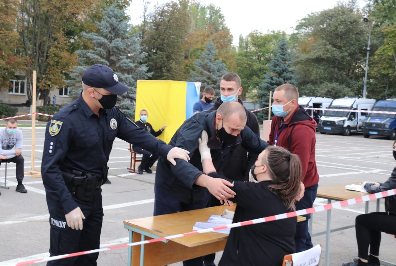 У Херсоні правоохоронці провели спільні навчання перед виборами до місцевих рад, - ФОТО