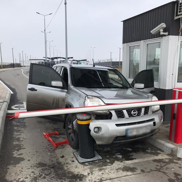 На КПВВ «Чонгар» відбулася спроба прориву автомобіля у тимчасово окупований Крим