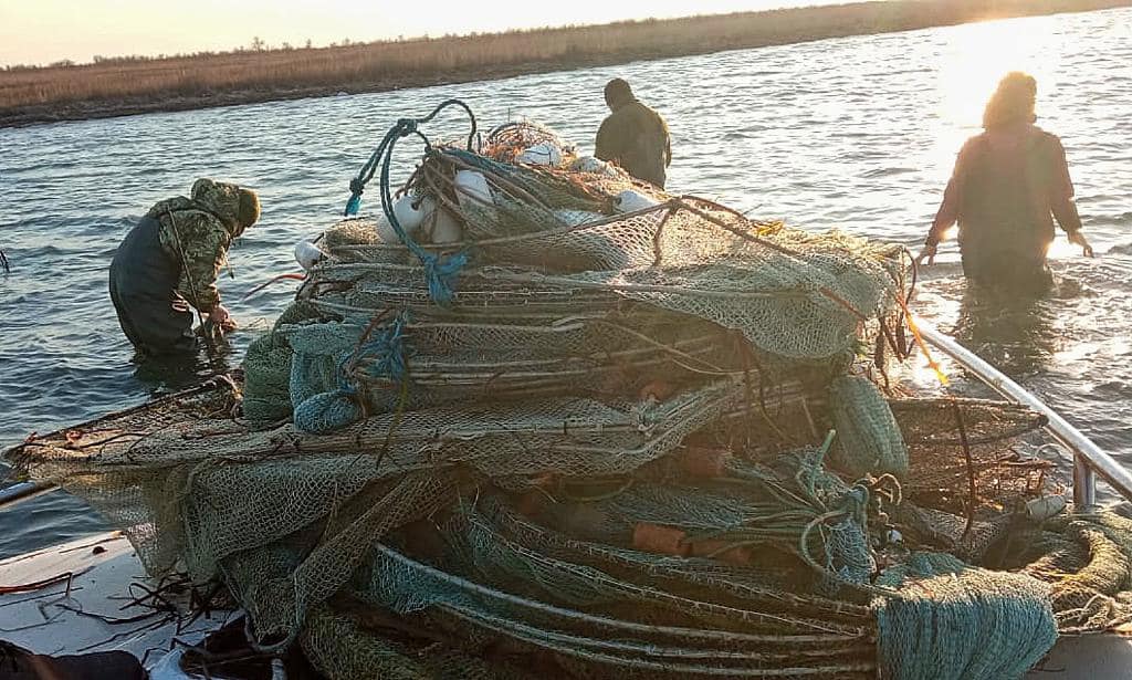 За добу прикордонники Херсонського загону виявили пів сотні браконьєрських пасток