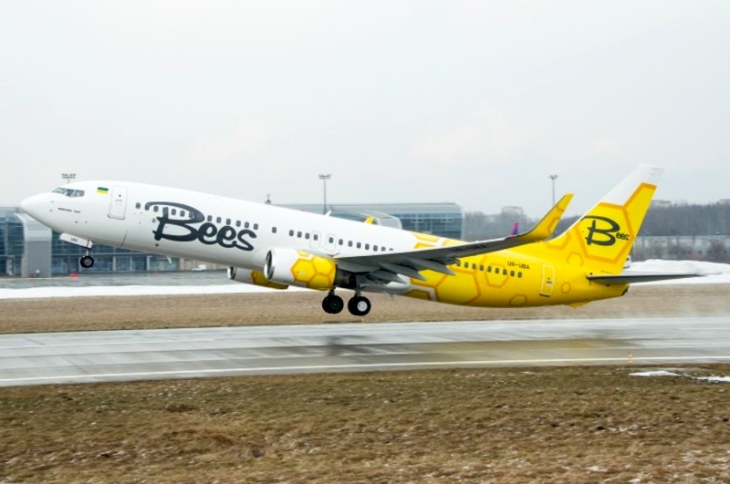 Авіакомпанія Bees Airline отримала право на рейси з Херсона в Тбілісі та Анталію