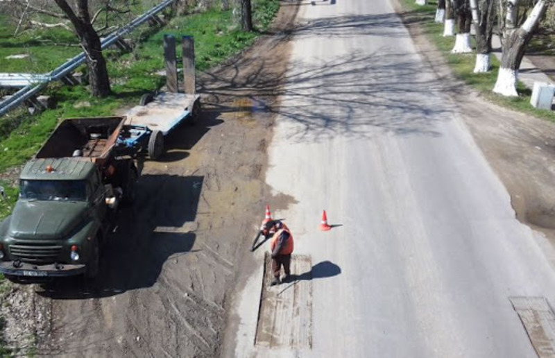 Підприємець поверне кошти, виділені на ремонт дороги на вулиці Паровозній у Херсоні