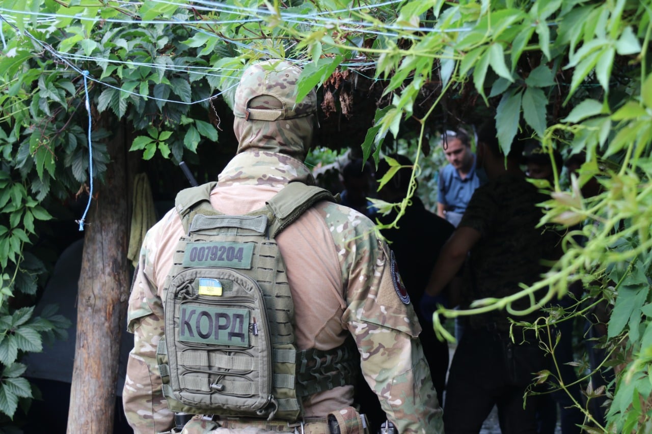 На Херсонщині поліцейські затримали злочинне угрупування наркозбувальників амфетаміну