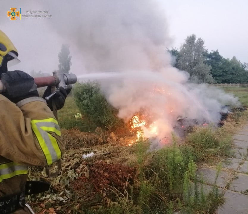 На Херсонщині за минулу добу ліквідовано 12 пожеж на відкритих територіях