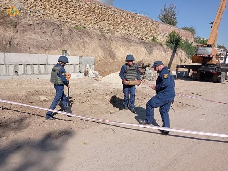 На будівництві у Херсоні виявили снаряд часів Другої світової війни