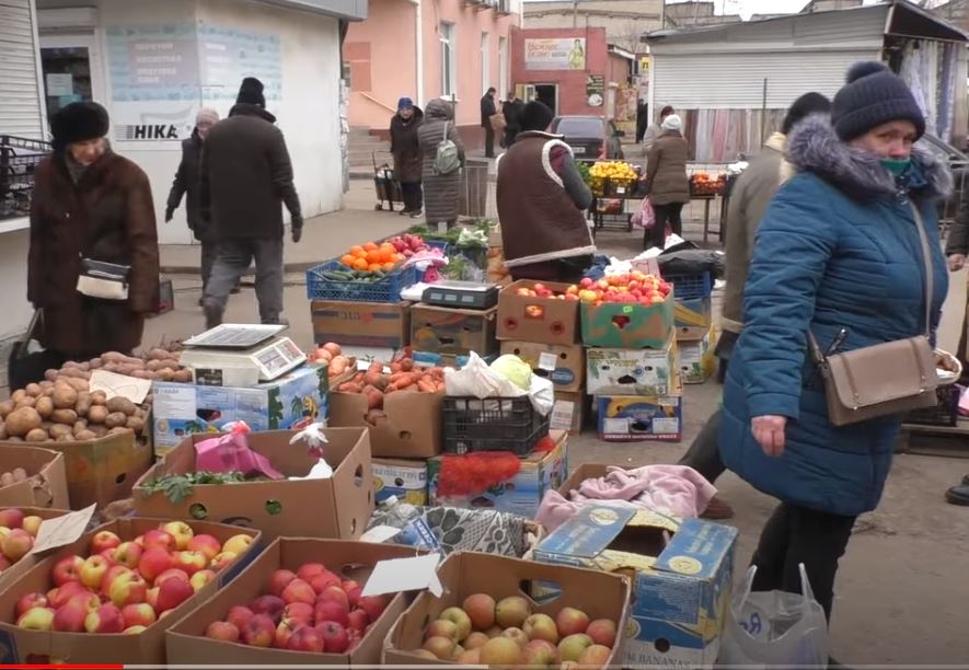 У Херсоні продавцям стихійної торгівлі пропонують безкоштовні соціальні місця