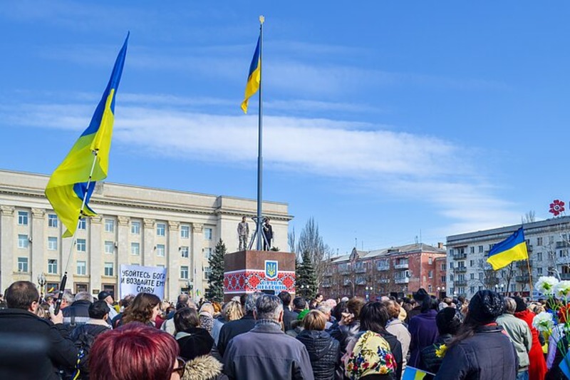 Кадри з Херсона потрапили в новий кліп Віри Кекелії та Марти Адамчук «Ми з України!»