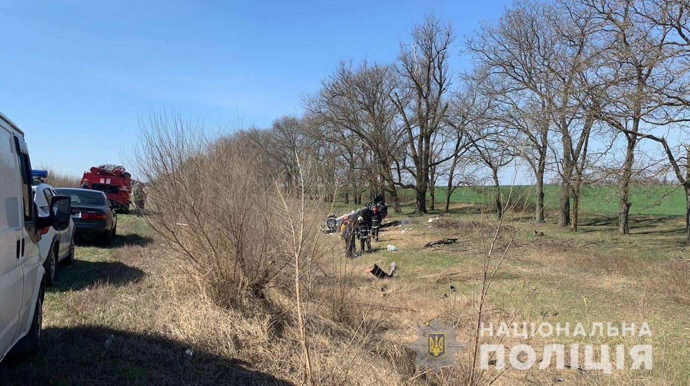 Жителі Херсонщини потрапили у смертельну ДТП на Одещині, - ФОТО