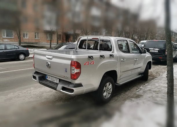 «Муніципальна варта» Херсона придбала 12 пікапів за кошти місцевого бюджету