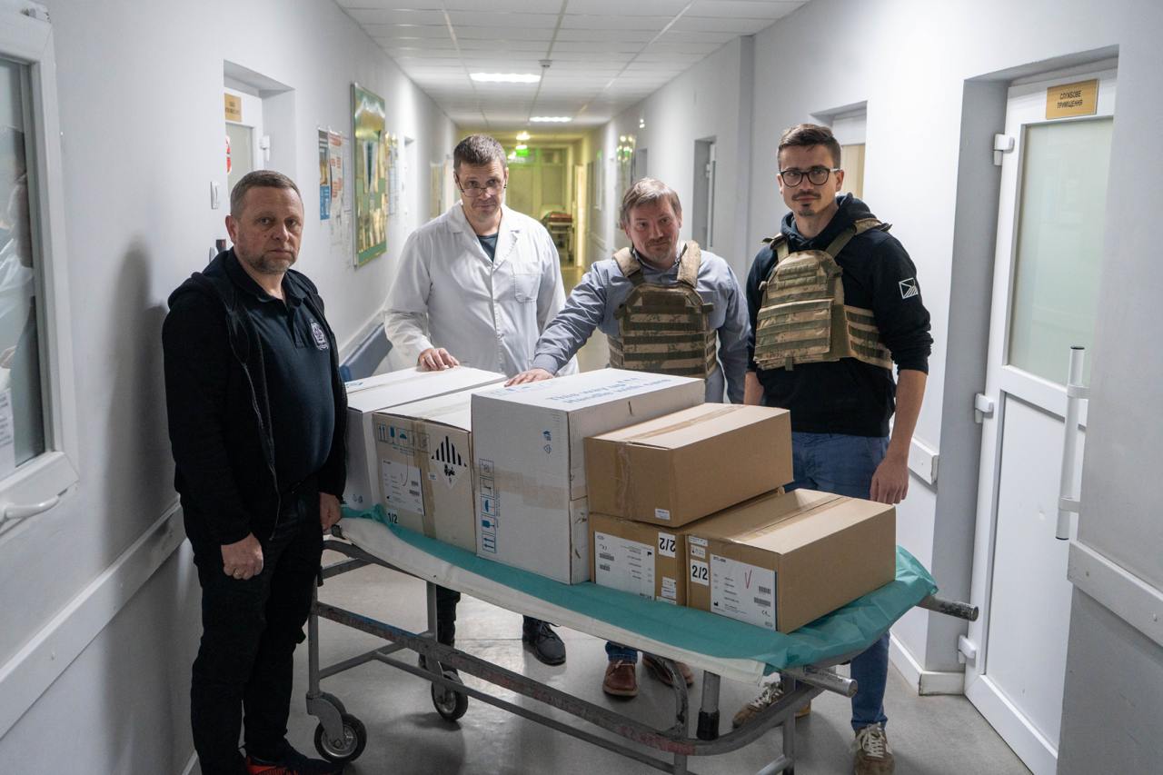 Чеська Республіка передала Херсонщині медичне обладнання