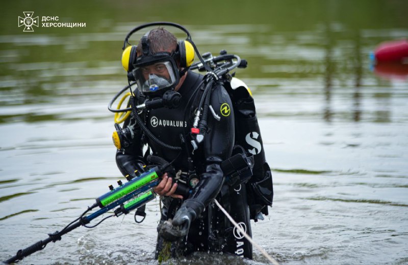 На Херсонщині водолази-сапери розміновують водойми