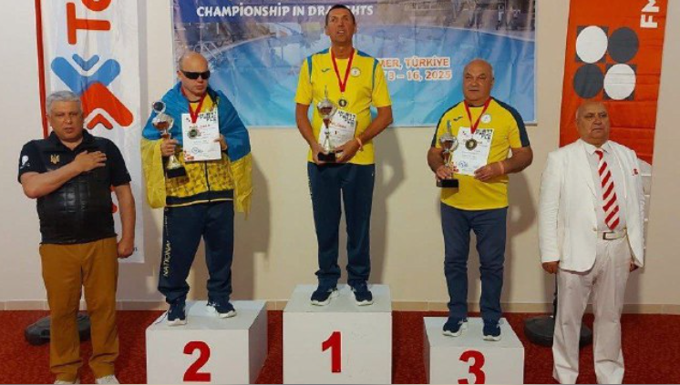 Спортсмен з Херсонщини став срібним призером Чемпіонату світу з шашок-64