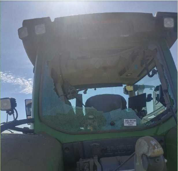 На Херсонщині тракторист наїхав на російську міну