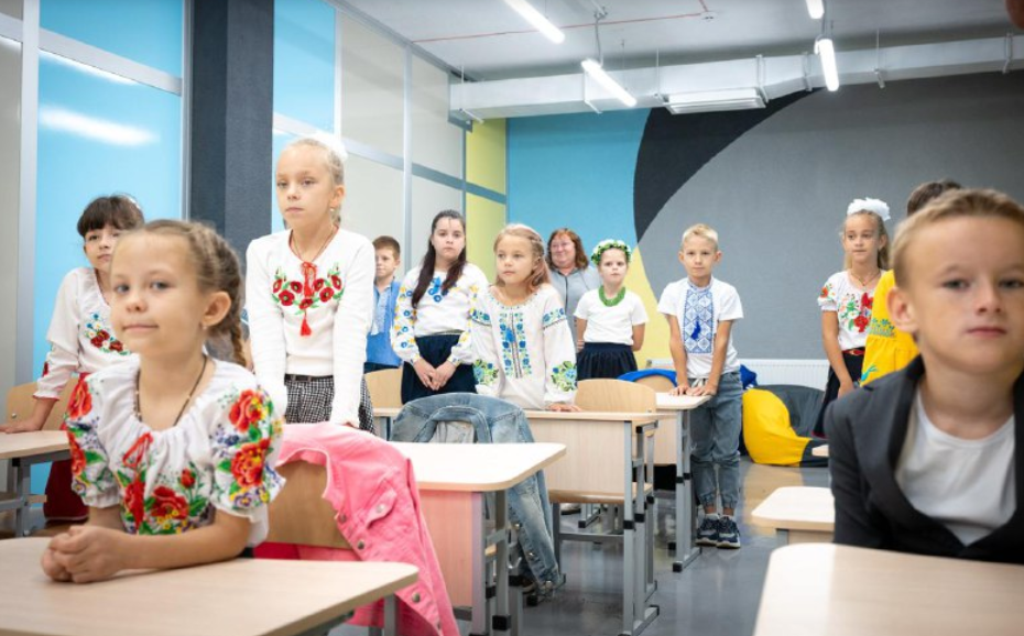 Сьогодні на Херсонщині відкрили дві підземні школи, – Оксен Лісовий Сьогодні на Херсонщині відкрили дві підземні школи, – Оксен Лісовий