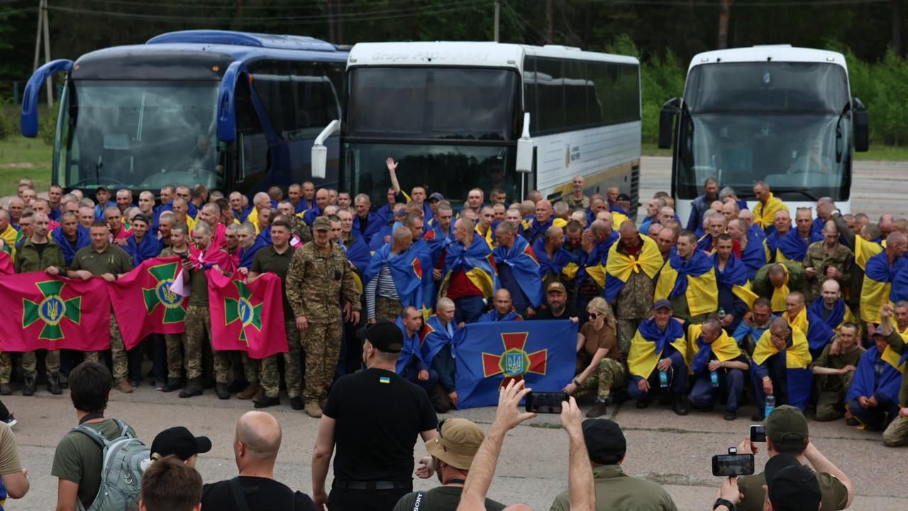 Військовослужбовці, звільнені з полону, будуть отримувати щомісячні виплати