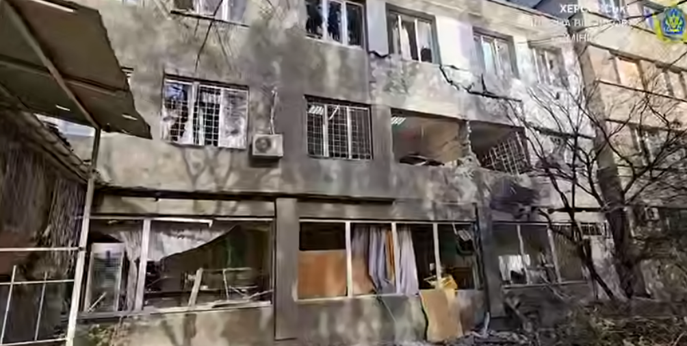Внаслідок ворожих атак на Херсонщині постраждало 11 людей