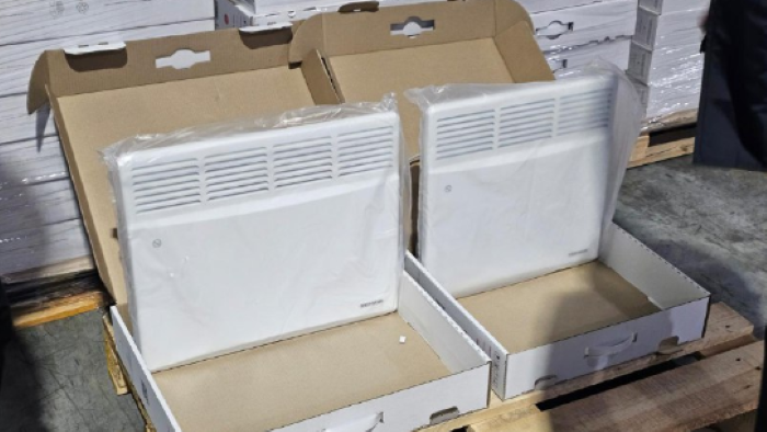 Благодійники передали Херсонській громаді 1000 електрообігрівачів Благодійники передали Херсонській громаді 1000 електрообігрівачів