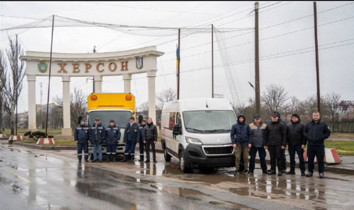 Ремонтні бригади з Херсонщини допомагатимуть Києву ліквідовувати наслідки ворожих атак