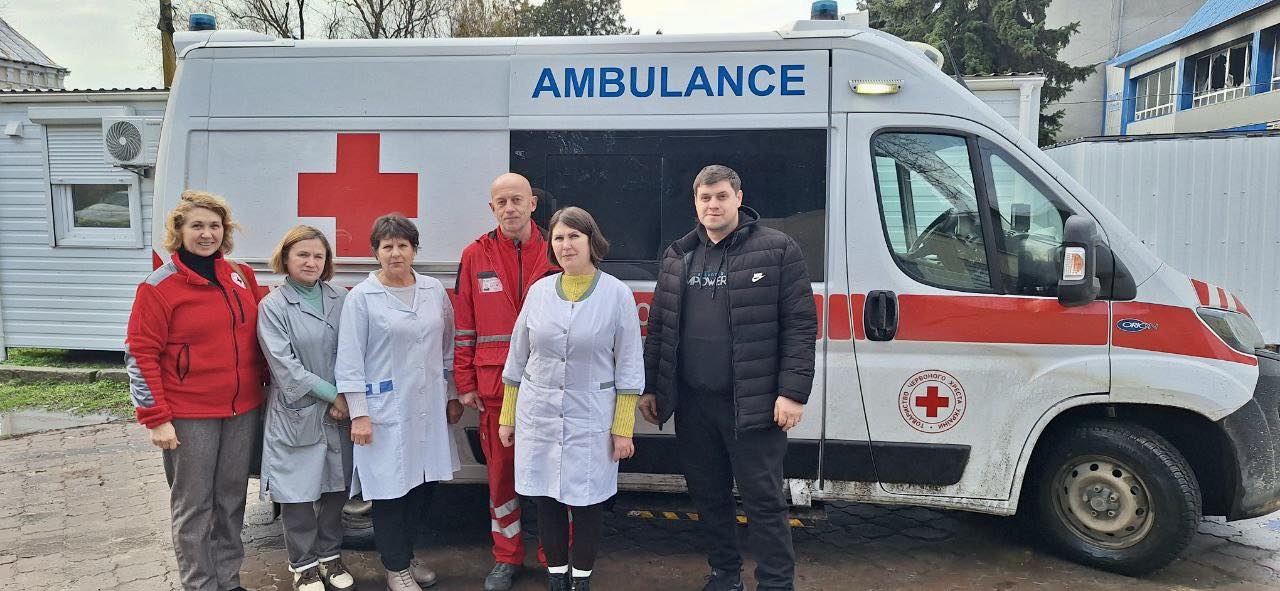 На Херсонщині працюють три медичні бригади Червоного Хреста