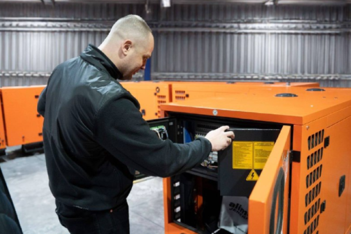 Херсон отримав чергову партію генераторів