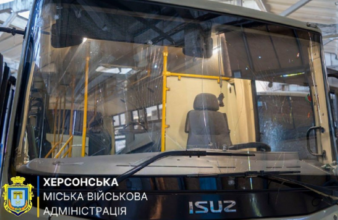 У Херсонській громаді тимчасово зупинено рух на 3-му автобусному маршруті