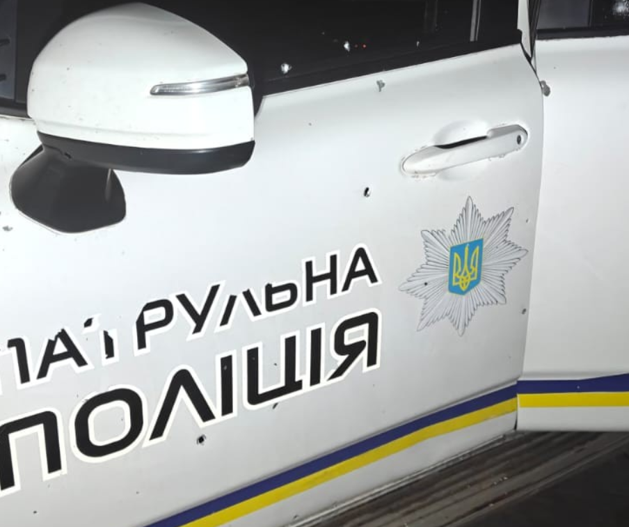 Окупаційні війська атакували службовий автомобіль патрульної поліції