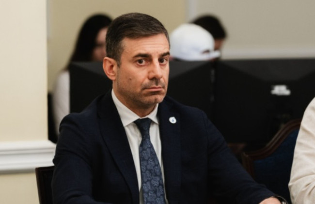 Дмитро Лубінець запропонував дозволити військовополоненим телефонувати  родичам