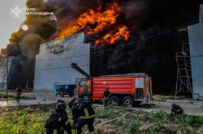Російські війська завдали авіаудару по птахофабриці «Чорнобаївська»