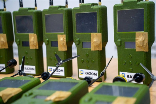 Благодійники передали детектори дронів для херсонських комунальників